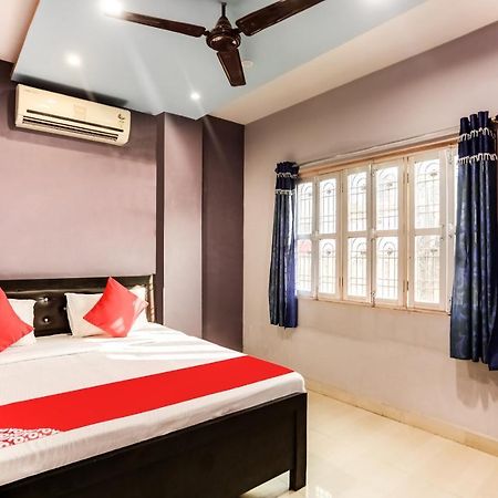 Spot On 45585 Hotel Aakash Ganga Varanasi Exterior foto